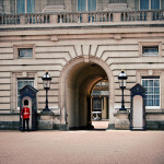 Buckingham Palace - inklusive Soldat - musste sein, sorry ;)